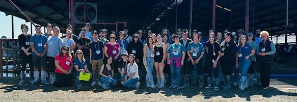 DairyAgLit_DairyTourParticipants DairyAgLit_DairyTourParticipants